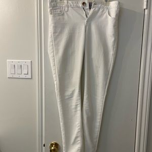 Banana Republic White Jeans- no rips